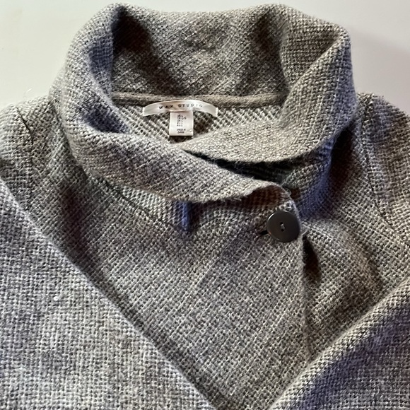 Women’s Max Studio Sweater. Size L. - Picture 2 of 6